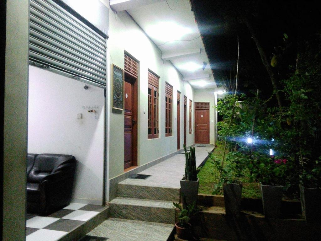 Zahrada ubytování Dinimuthu Rest Inn