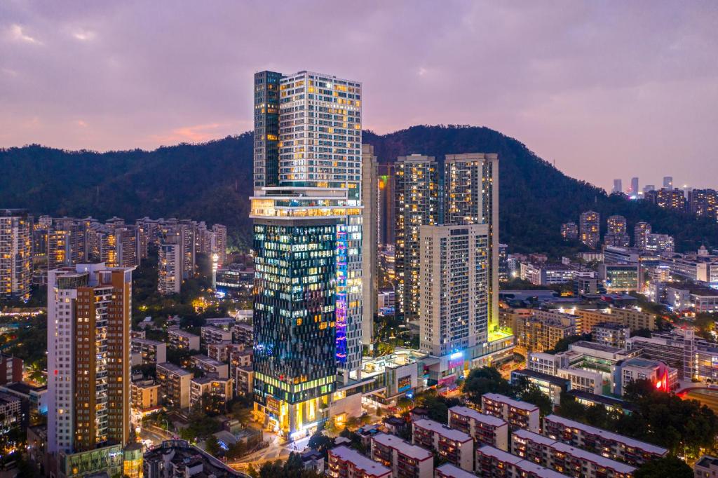 Nespecifikovaný výhled na destinaci Shekou nebo výhled na město při pohledu z hotelu