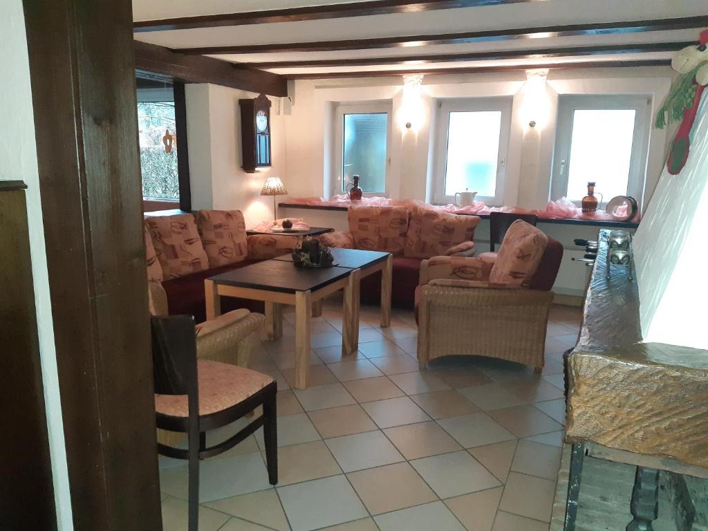 Posezení v ubytování Pension & Ferienhaus Latröpchen