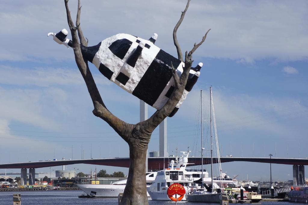 Docklands Private Collection - City Harbour Apartments - Resim 41