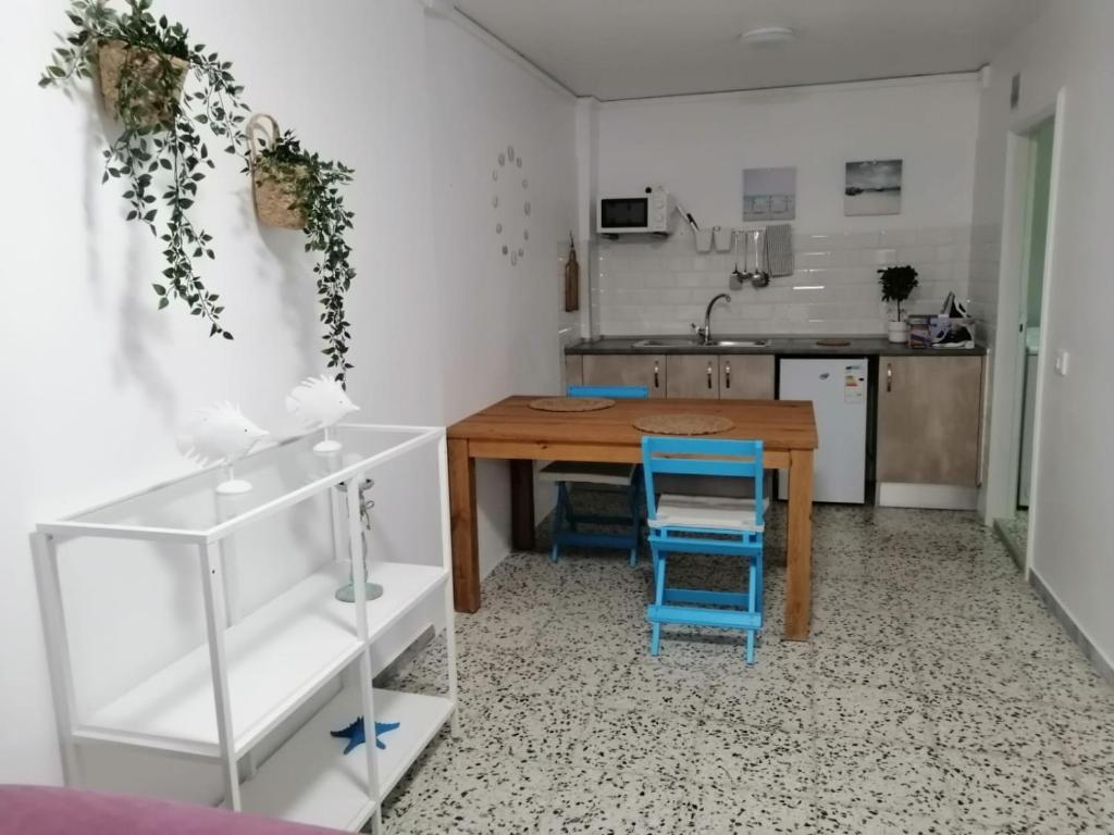 Kuchyň nebo kuchyňský kout v ubytování Pensión Playa