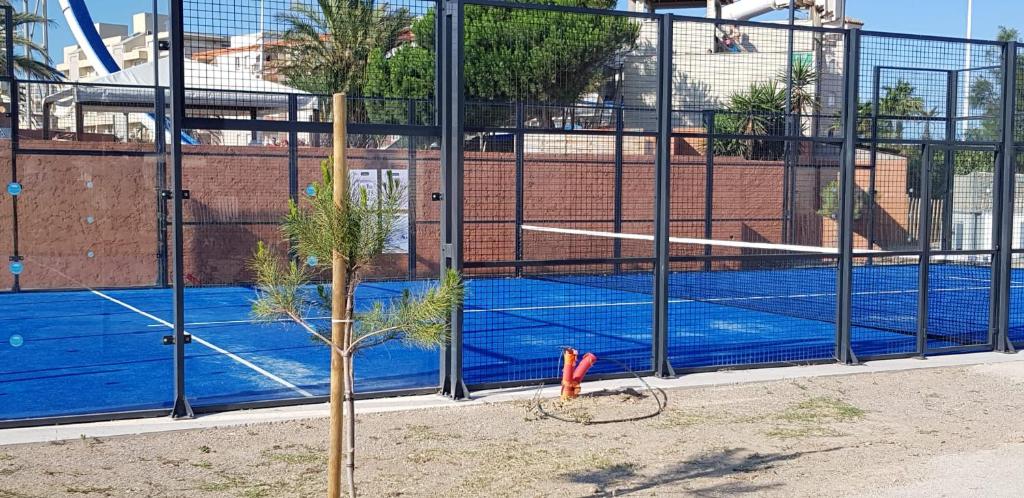 Εγκαταστάσεις για τένις ή/και σκουός στο La Pointe de Sel ή εκεί κοντά