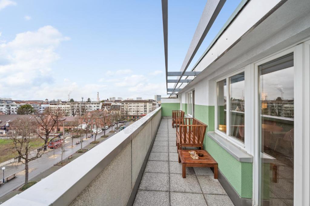 Becozy Self Check-in Pop-Up Hotel Basel - Resim 8