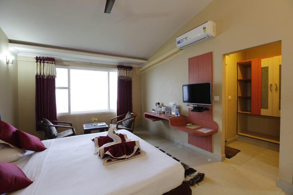 KSTDC Hotel Mayura Valley View Madikeri - غرفة مزدوجة ديلوكس