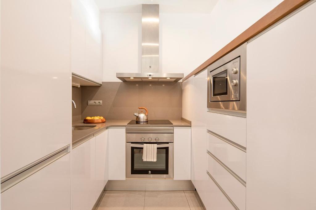 Aspasios Market Balconies Apartments - 19