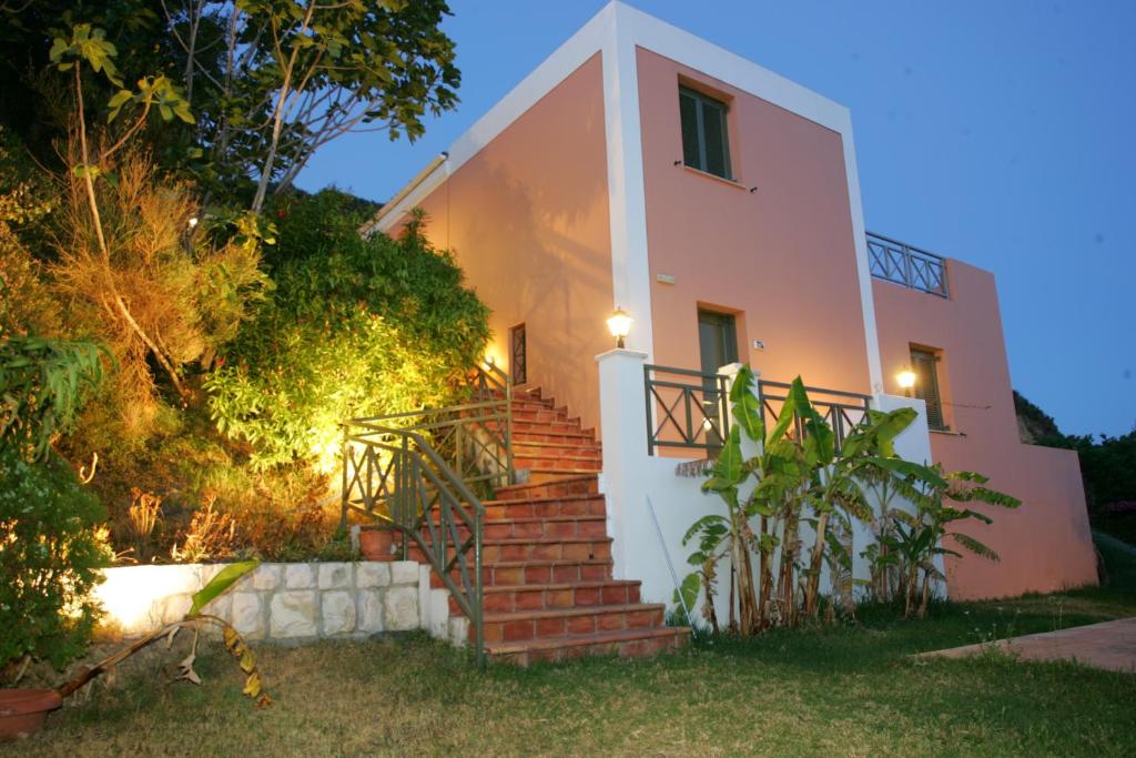 Zahrada ubytování Mounda Beach Hotel