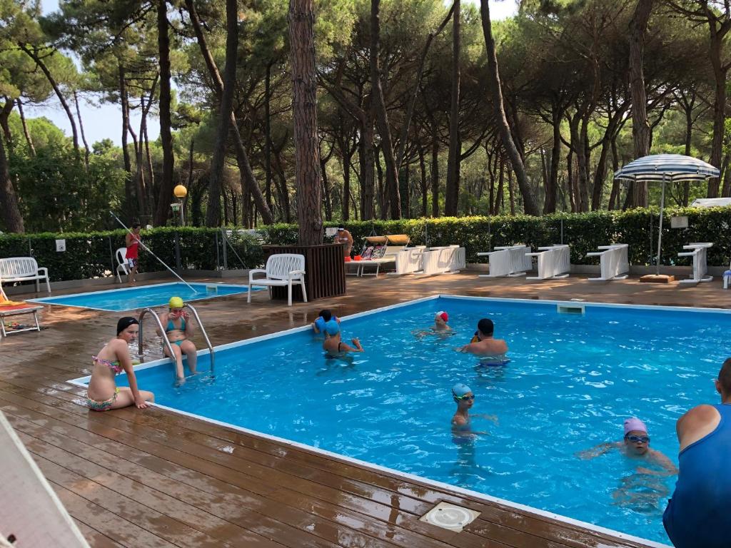 The swimming pool at or close to Club del Sole Marina Romea Easy Camping Village