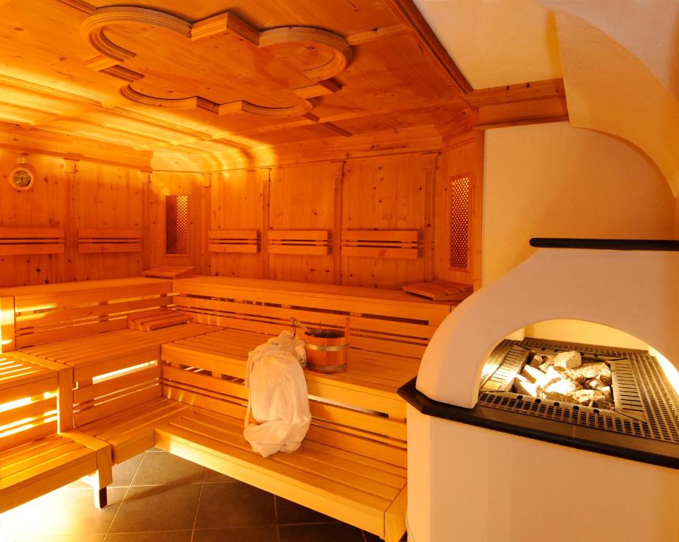 Kuchyň nebo kuchyňský kout v ubytování Hotel Eller