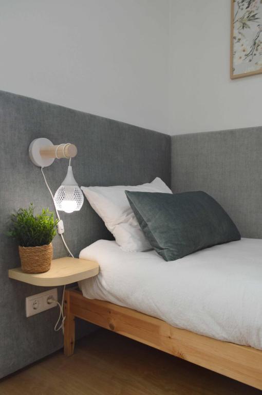 Old Village Hostel - 9