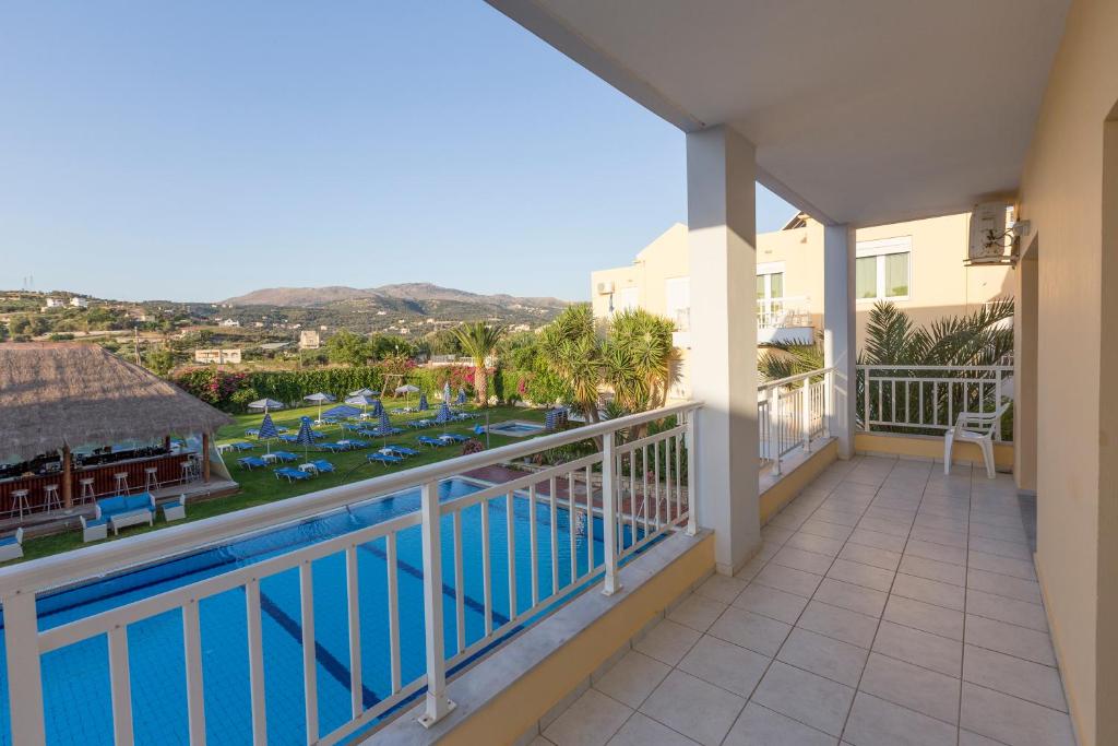Bazén v ubytování Evelin Hotel nebo v jeho okolí