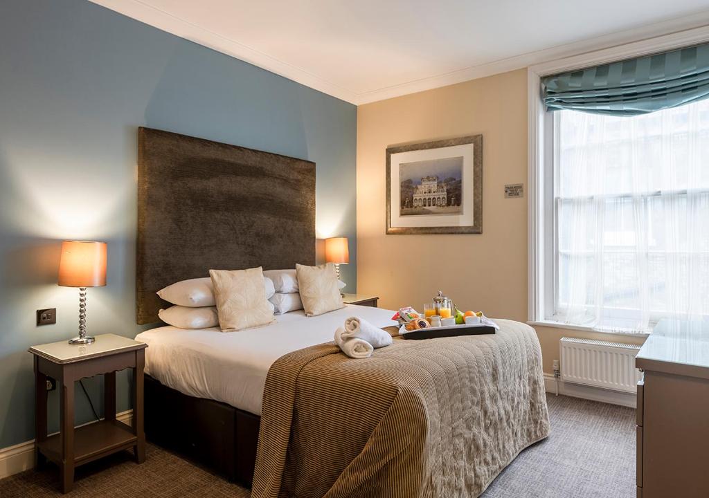 Dukes Head Hotel - 