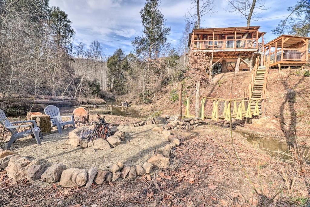 Hand-Crafted Creekside Treehouse with Grill