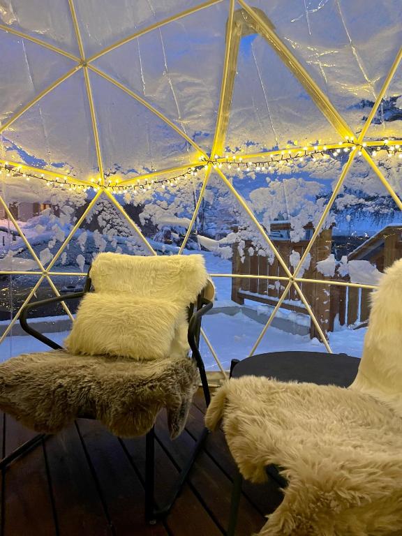 Posezení v ubytování Hotel L'Edelweiss