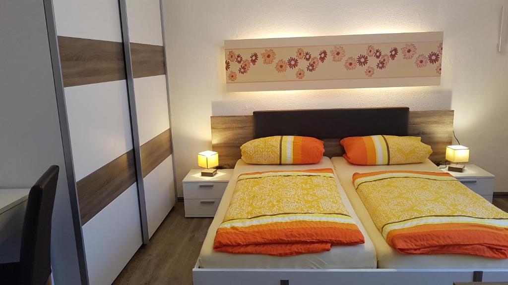 Postel nebo postele na pokoji v ubytování Pension Haus Weierts