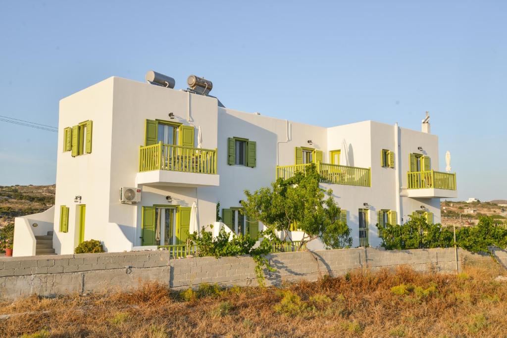 Zeras Apartments - 10