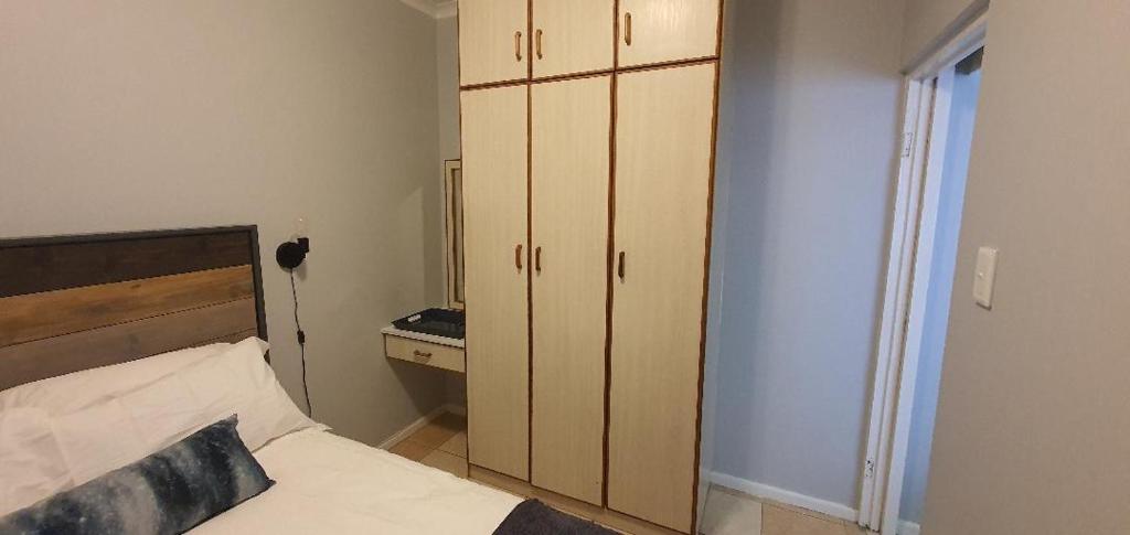 TinyApartment@Mosselbay - Entire 1 Bedroom Apartment Mossel Bay Central - Image 10