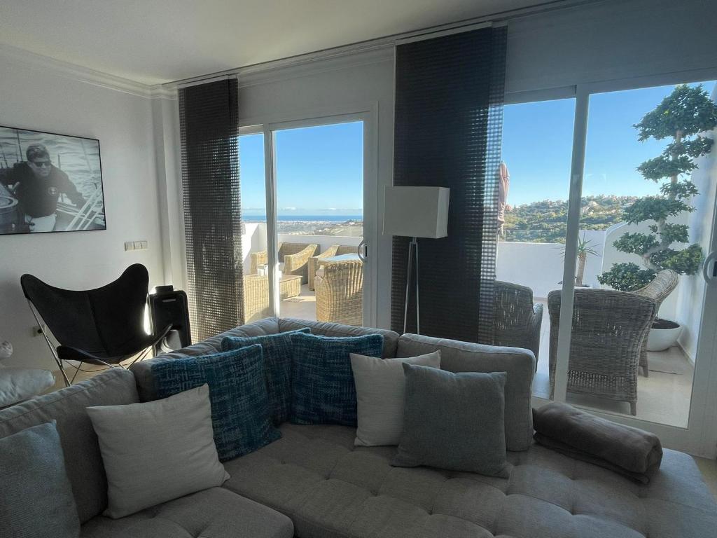 Luxury Penthouse Mairena Forest - Marbella - La Mairena ...