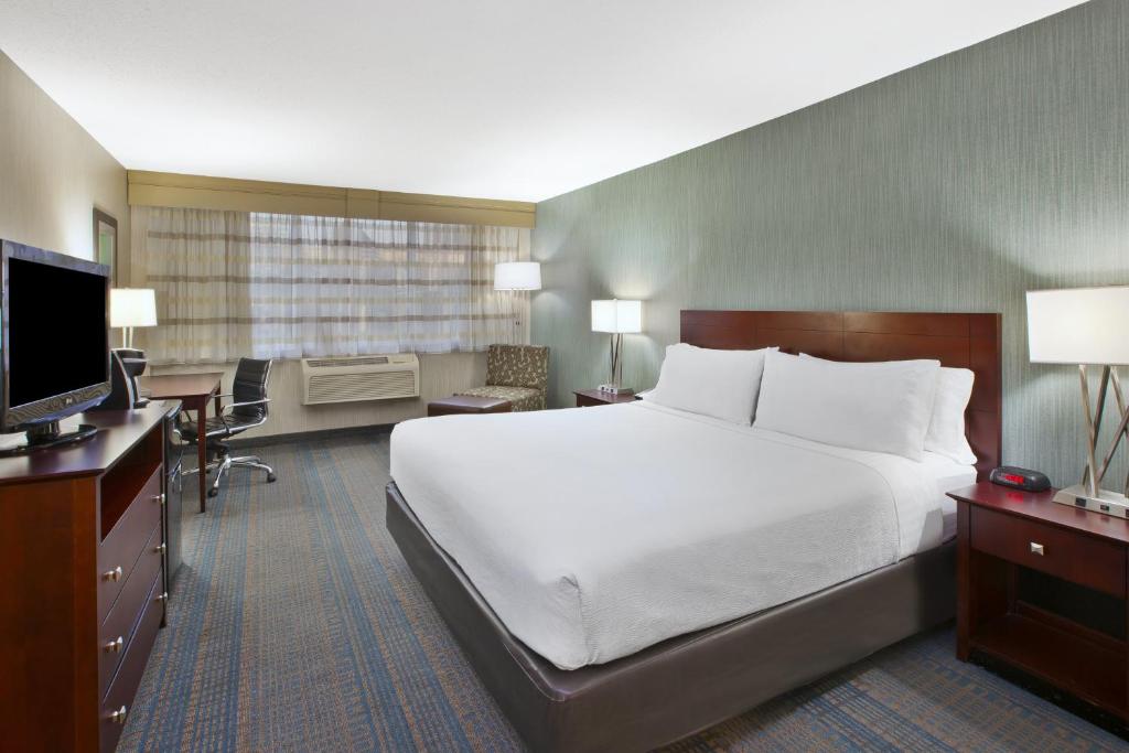 Holiday Inn Columbus Dwtn-Capitol Square, an IHG Hotel - 