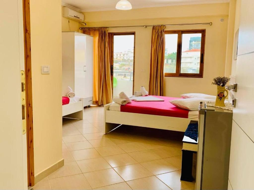 Mintt Hotel - Image 2
