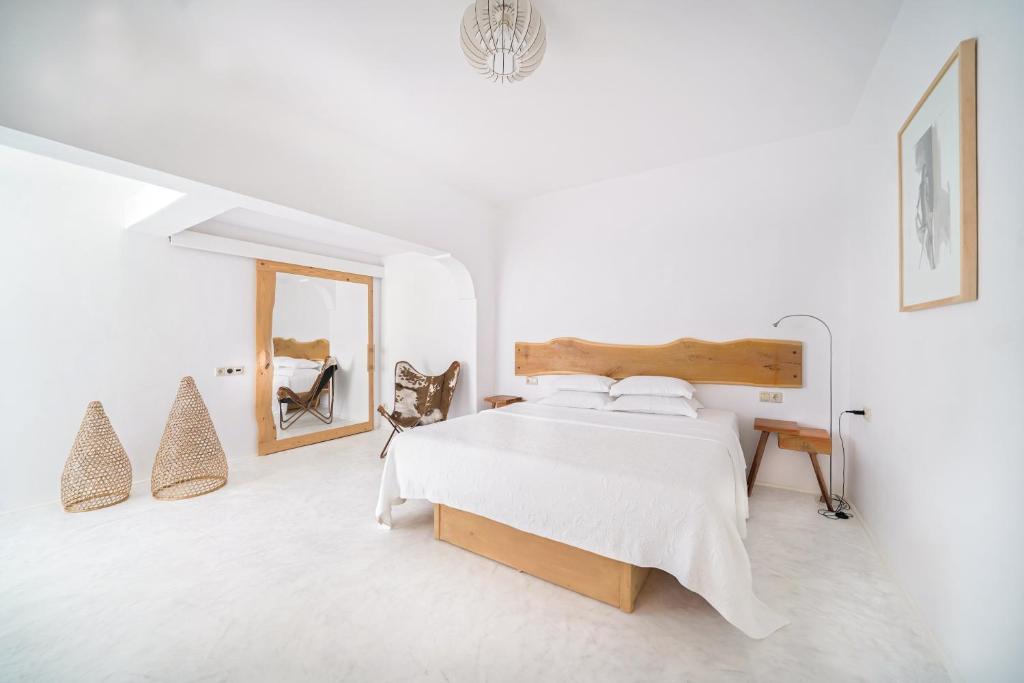 Postel nebo postele na pokoji v ubytování New Villa Komos in Pitsidia,Matala,Crete