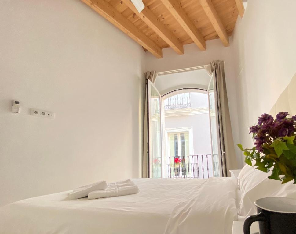 Top-notch downtown house with private rooftop terrace and ...