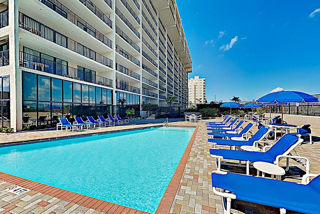 Suntide Condos