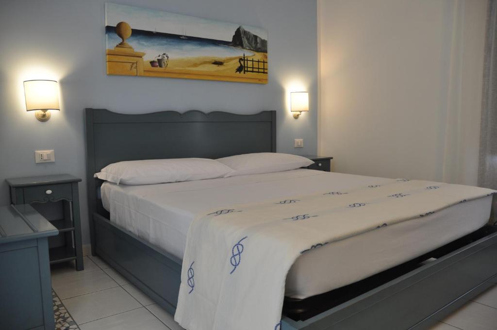 Posteľ alebo postele v izbe v ubytovaní Athena Bed & Breakfast