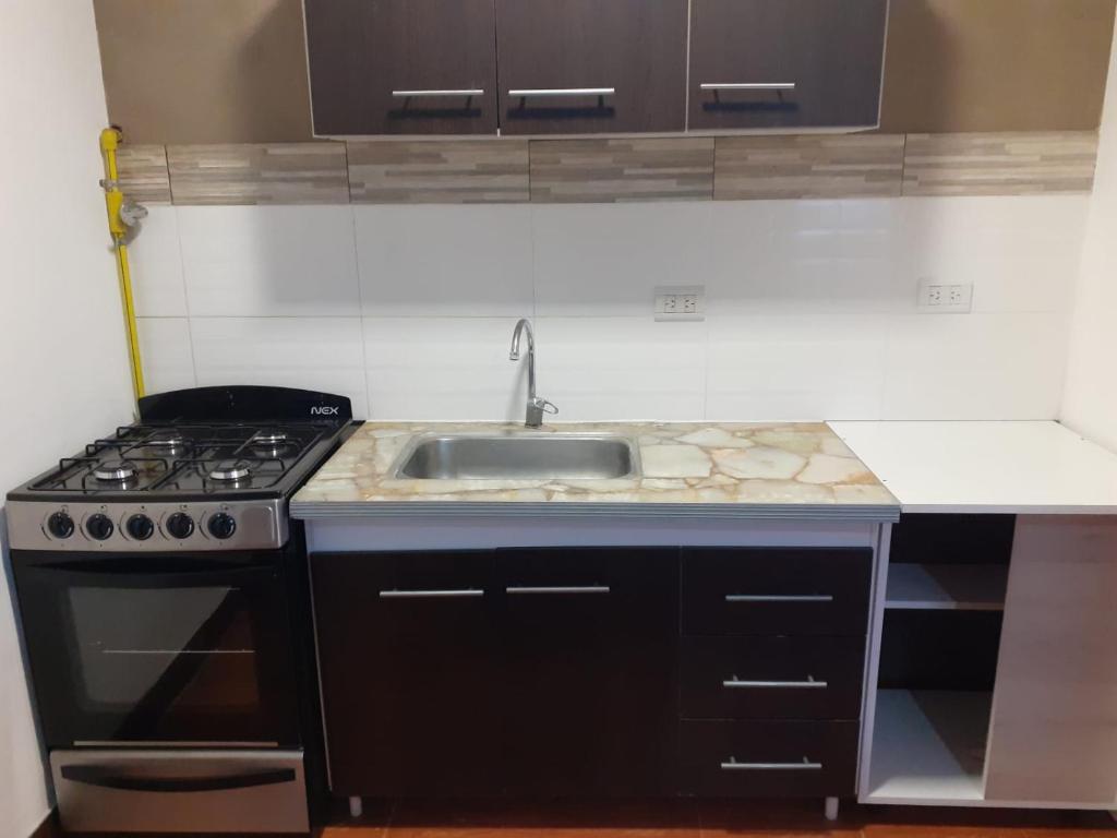 DEPARTAMENT AMATT (15 min del Aeropuerto Internacional Ezeiza)