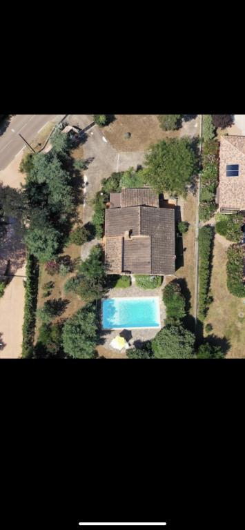 Photo de la galerie de l'établissement Villa privée dans un cadre verdoyant , piscine et grand jardin, à Porto-Vecchio