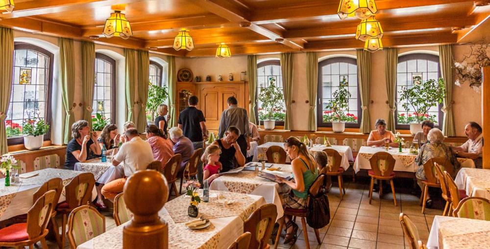 BLÖDEL Gasthof Grüner Baum - Resim 12