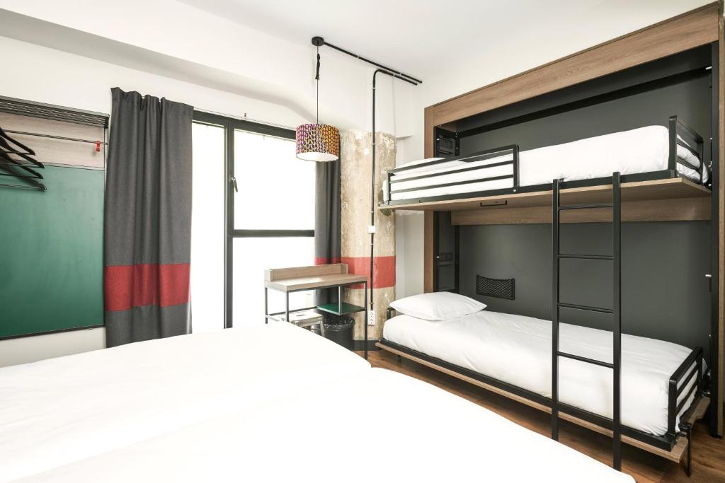 Generator Madrid - Habitación Familiar Para 4