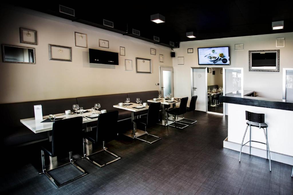 Hotel U Karla - Resim 28