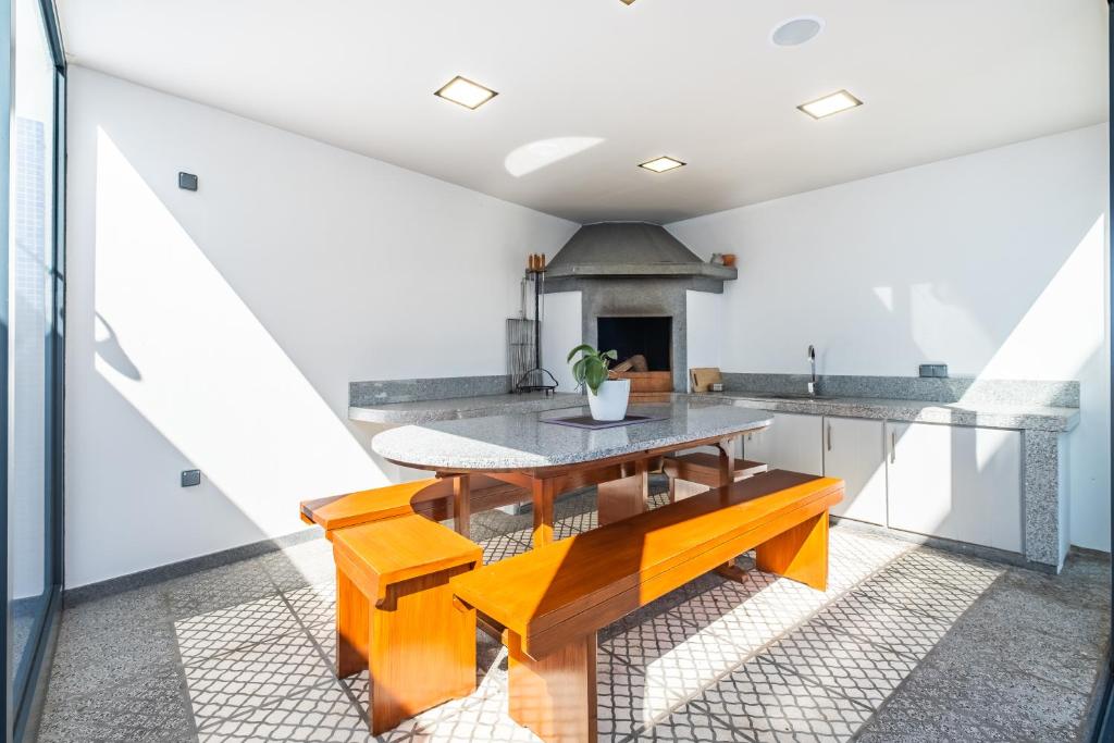 Kuchyň nebo kuchyňský kout v ubytování Hillside Villa