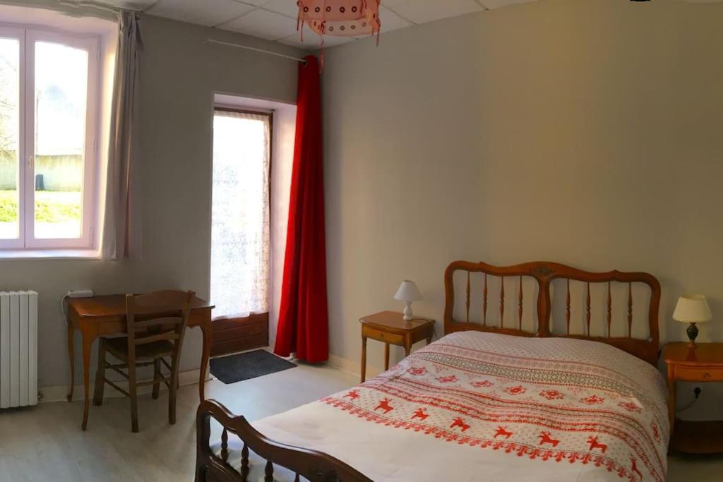 Postel nebo postele na pokoji v ubytování Appartement Grand-duc