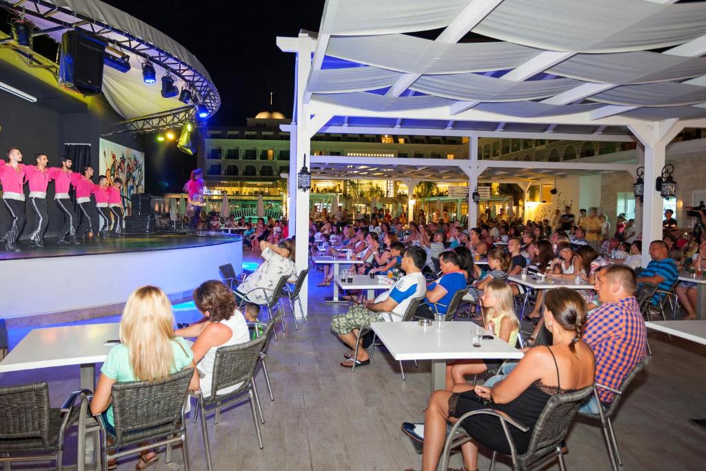 Hosté ubytování Karmir Resort & Spa - Ultra All Inclusive