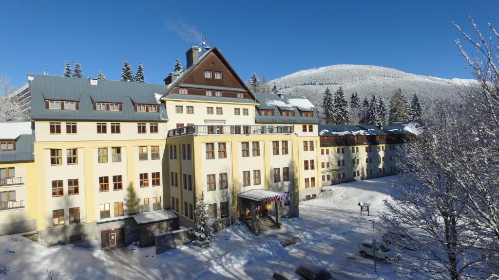 Hotel VZ Bedřichov v zimě