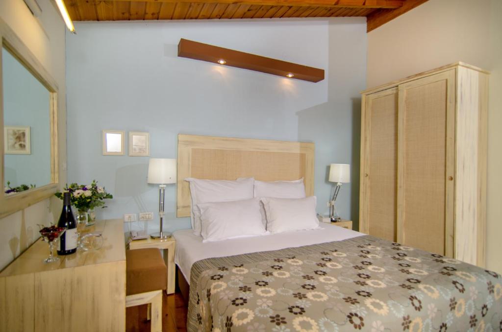Ramot Resort Hotel - Wood Cabin (2 Adults + 2 Children)