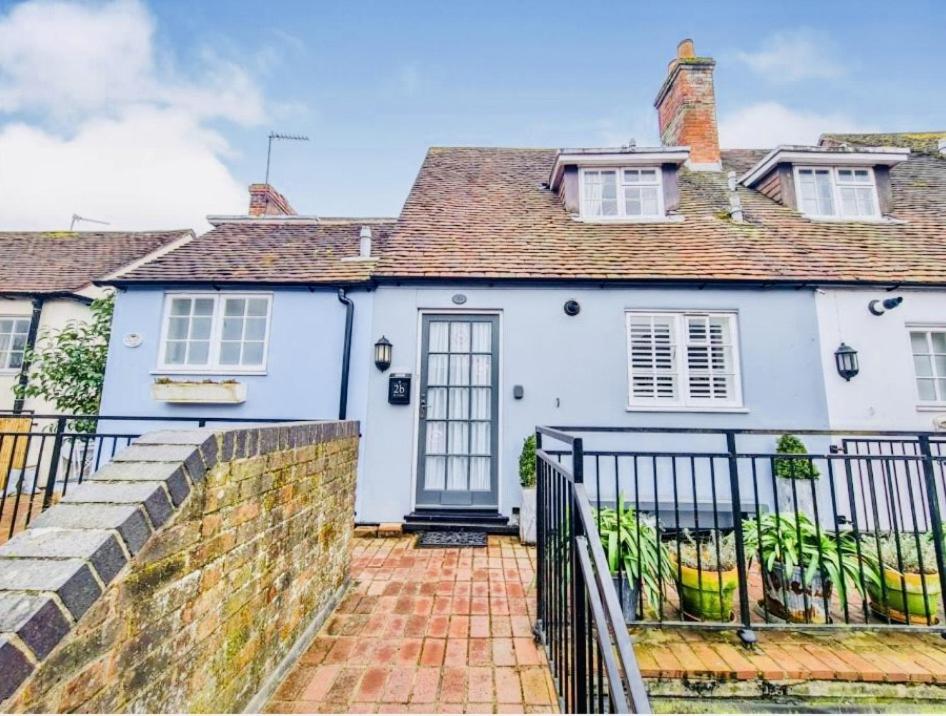 DELIGHTFUL 2 BED MAISONETTE IN CENTRAL CHICHESTER