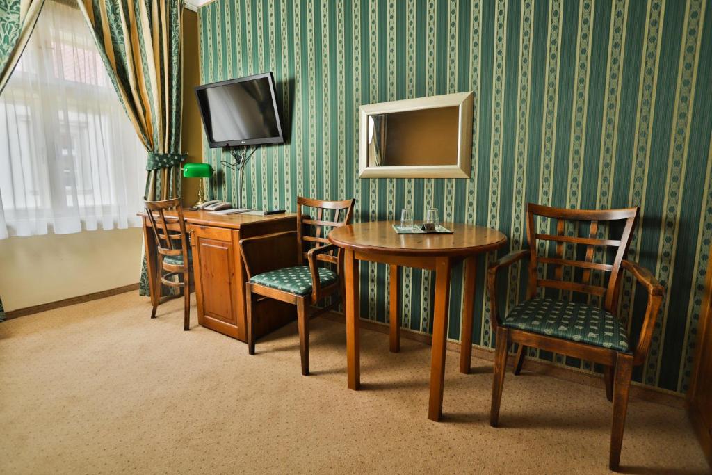 Telewizja i/lub zestaw kina domowego w obiekcie U Schnellu