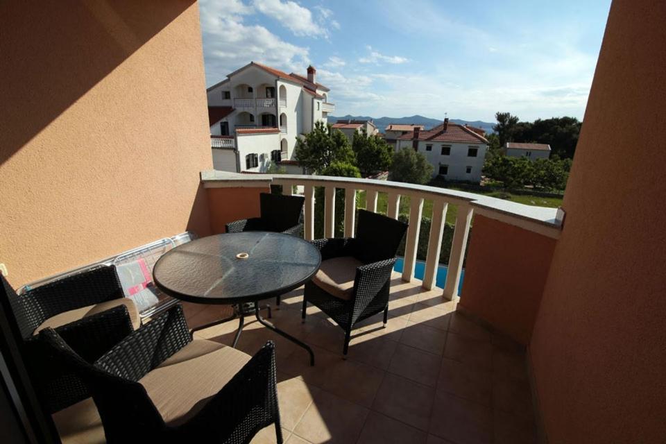 Balkón alebo terasa v ubytovaní Apartment in Zadar with balcony, air conditioning, WiFi 858-1