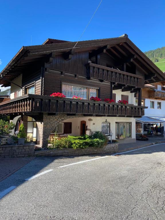 The building in which Az apartmant is located