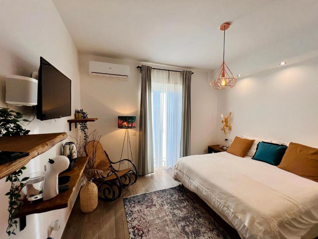 Urban jungle rooms - Deluxe Double Room With Balcony And Sea View