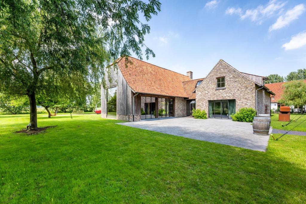Aed väljaspool majutusasutust Loweide Lodges & Holiday Homes near Bruges