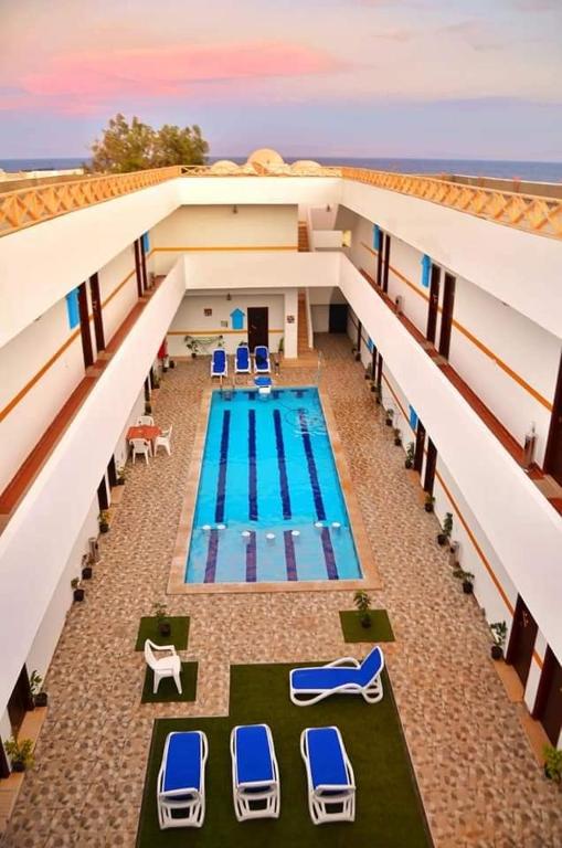 Bazén v ubytování Golden Plaza Dahab Resort nebo v jeho okolí