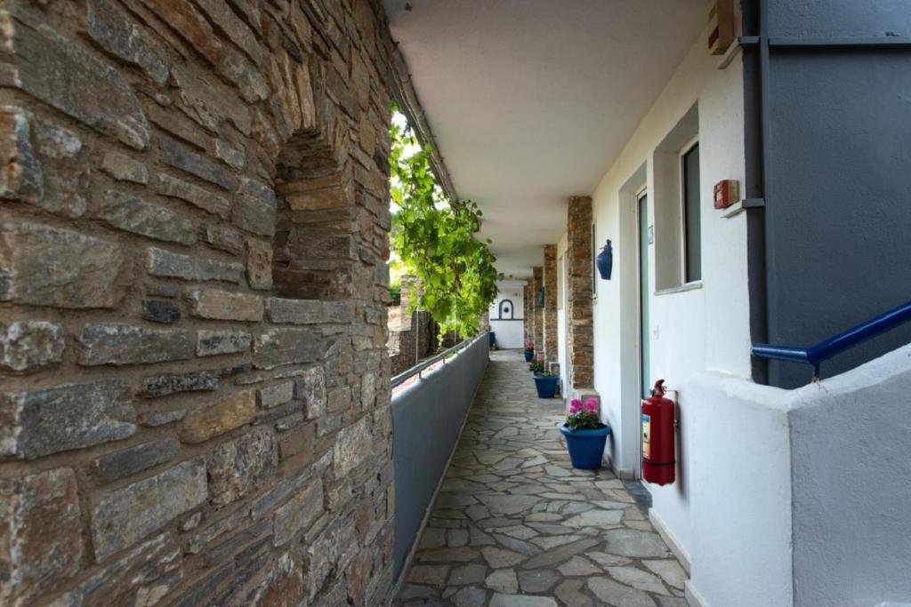 Zdjęcie z galerii obiektu Argo Rooms & Studios w mieście Áyioi Apóstoloi