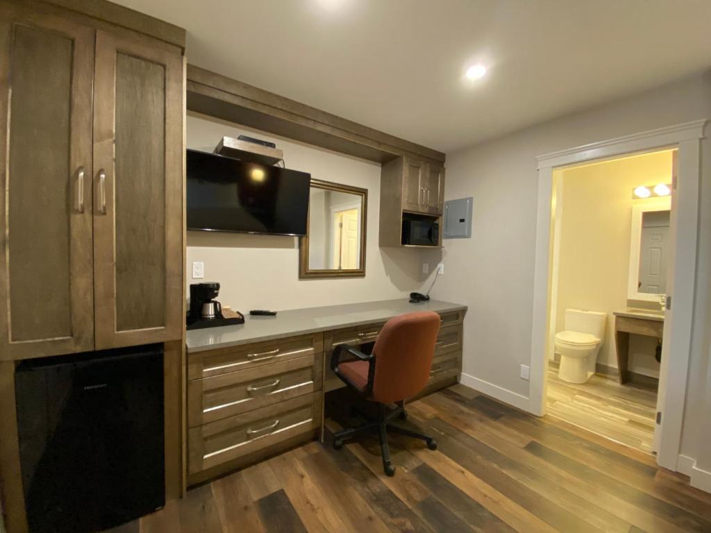 Koupelna v ubytování Sahara Courtyard Inn & Suites Osoyoos