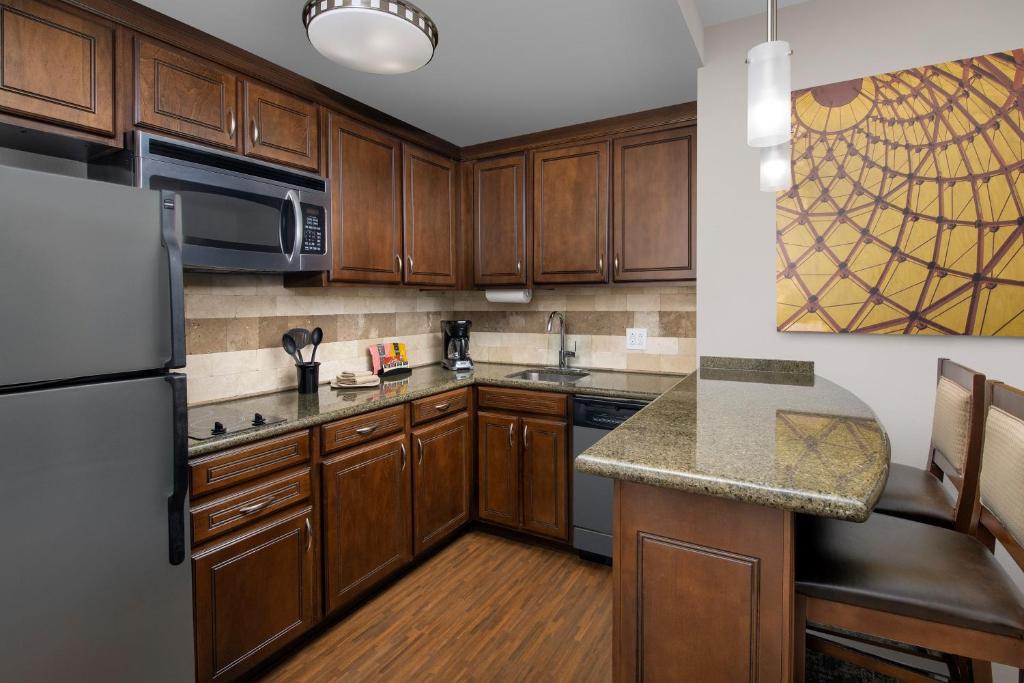 Staybridge Suites North Charleston by IHG photo