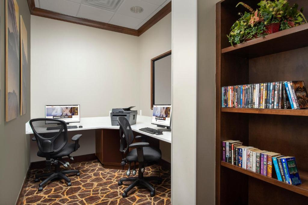 Staybridge Suites North Charleston by IHG photo