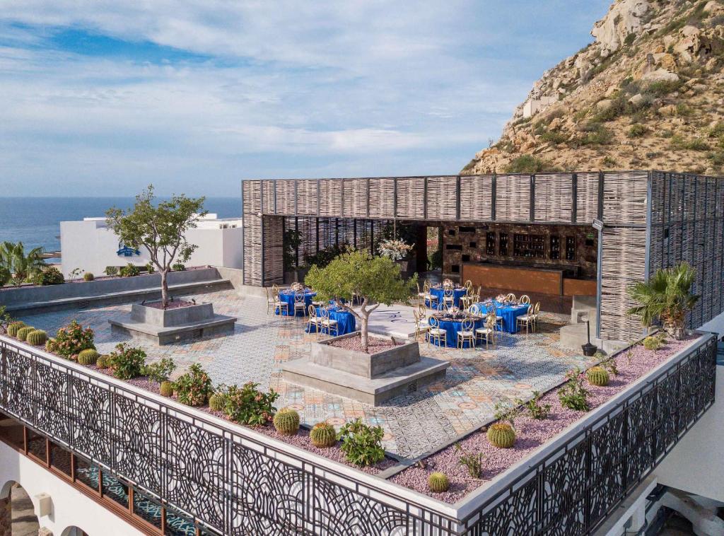 Actividades diarias y entretenimiento nocturno