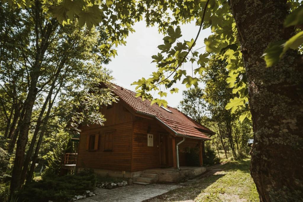 Budova, kde se prázdninový dům nachází
